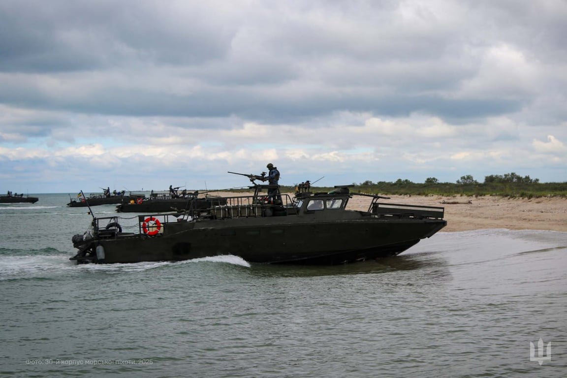 Президент Зеленський привітав військових моряків зі святом - фото 2