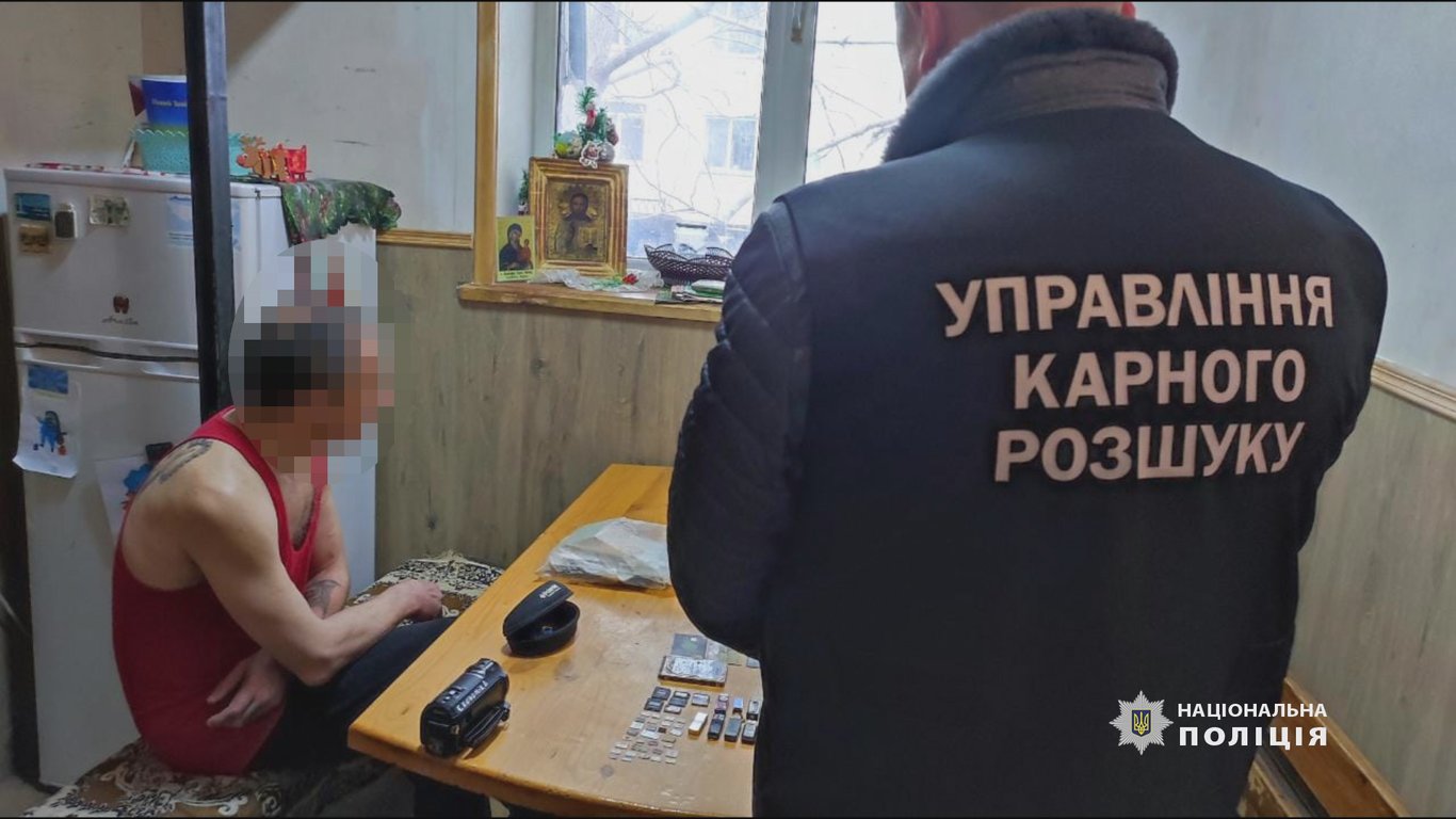 Мошенничество с недвижимостью: в Одессе полицейские задержали злоумышленников