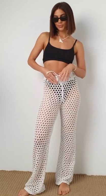 Штани кроше мають в будь-якому віці оригінальний вигляд