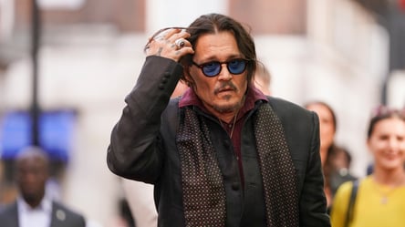Johnny Depp makes a comeback in gothic "A Christmas Carol" reboot - 285x160