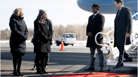 In Canada, Rubio was greeted with a tiny red carpet - 285x160