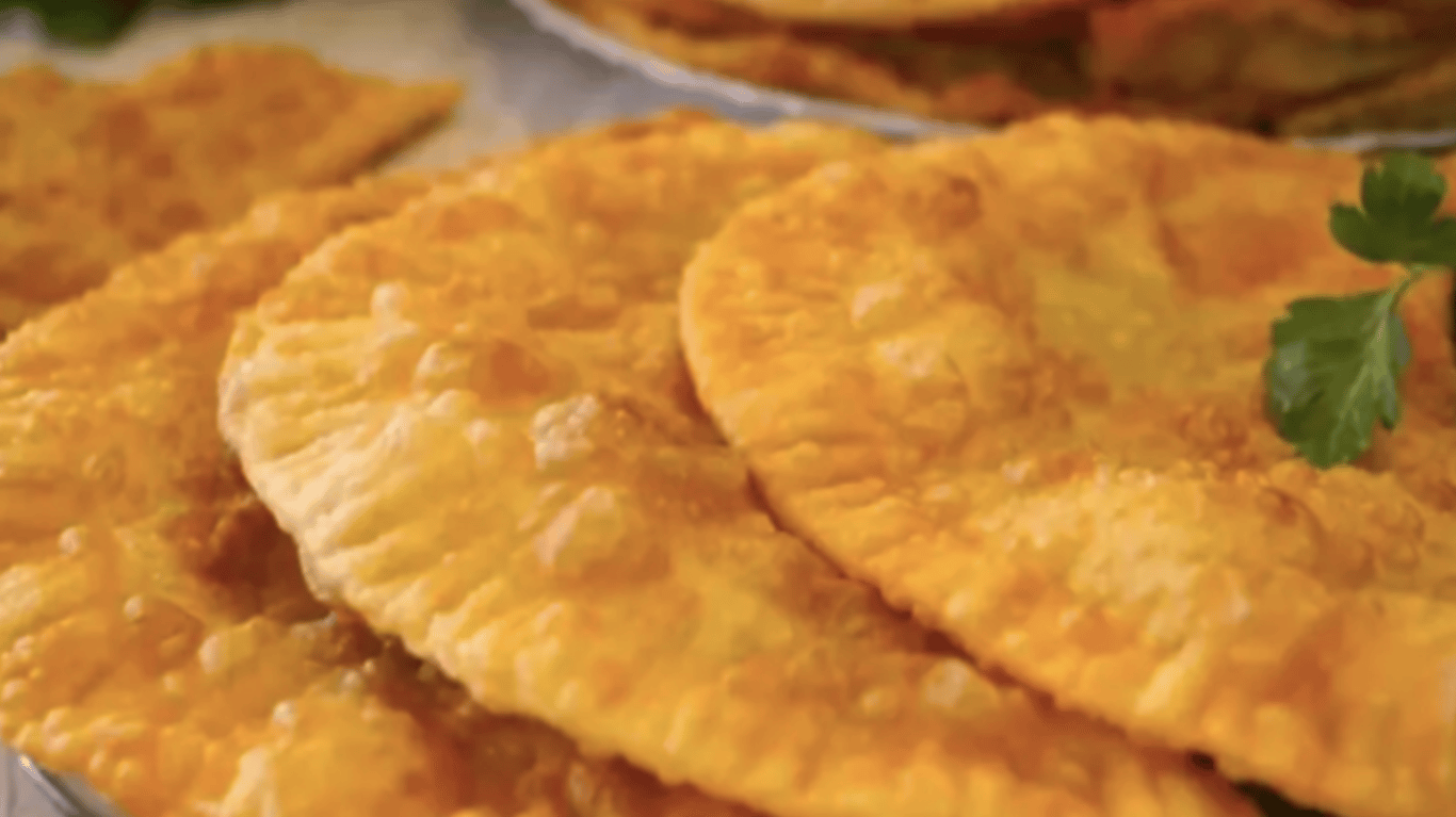 швидкий та вдалий рецепт тіста для чебуреків