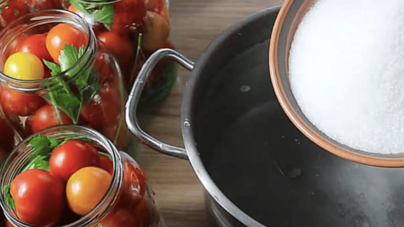 рецепт маринованих помідорів