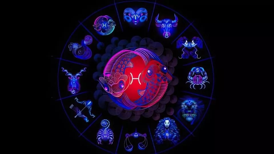 Символ знака Зодиака Рыбы в астрологическом круге