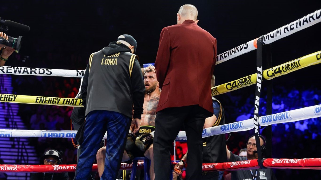 Василий Ломаченко