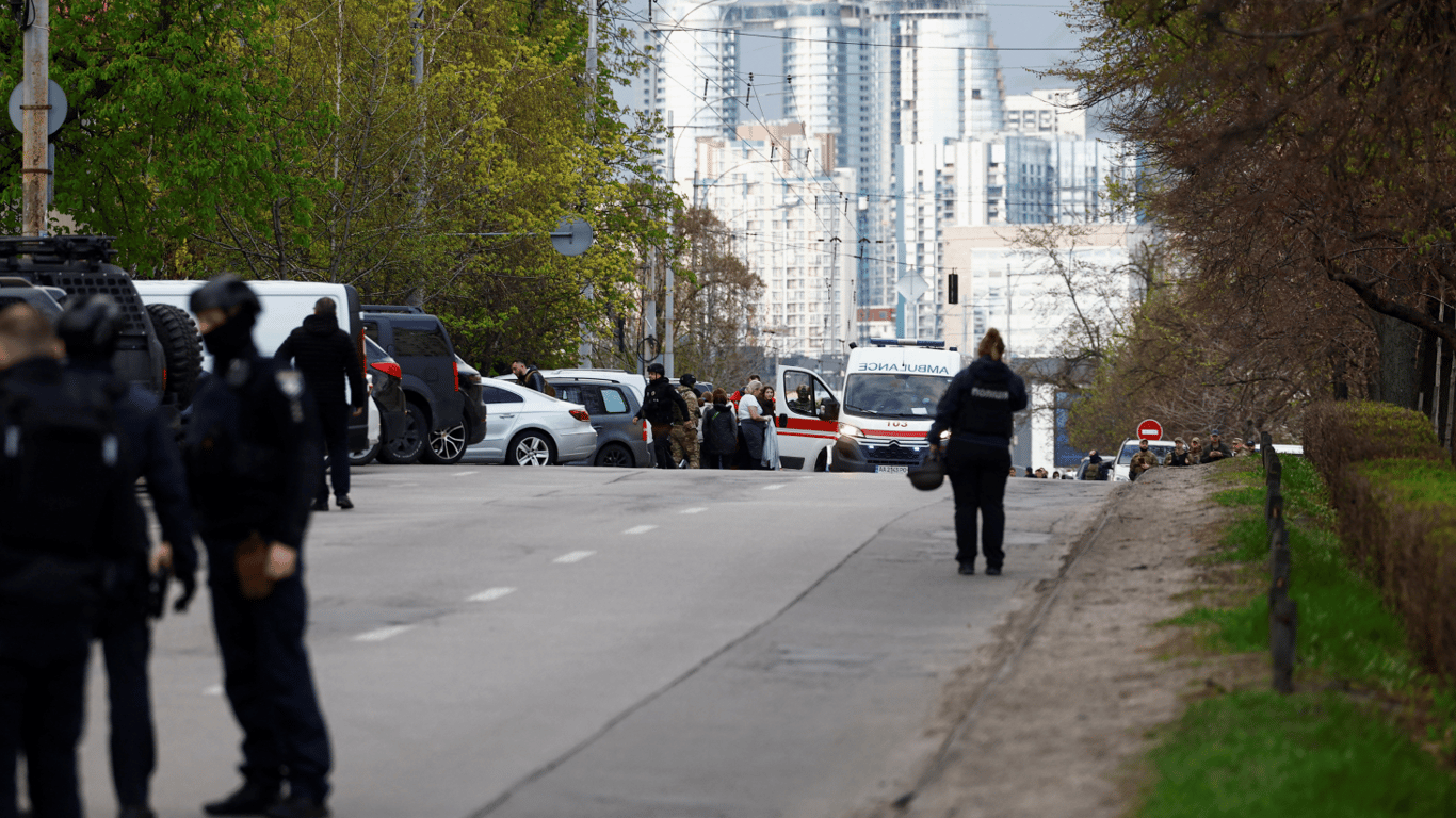 Теракт у Києві: стрілець посварився із сусідом та вистрілив у нього