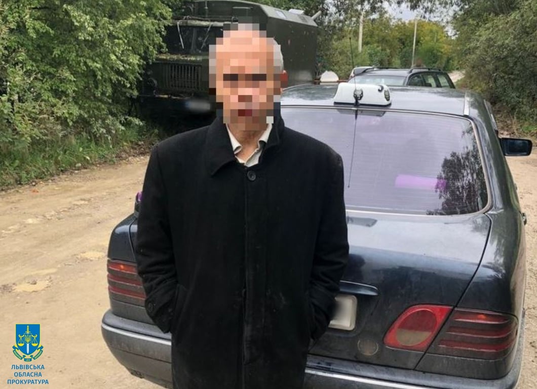 Судили пенсіонера, який переправляв чоловіків за кордон