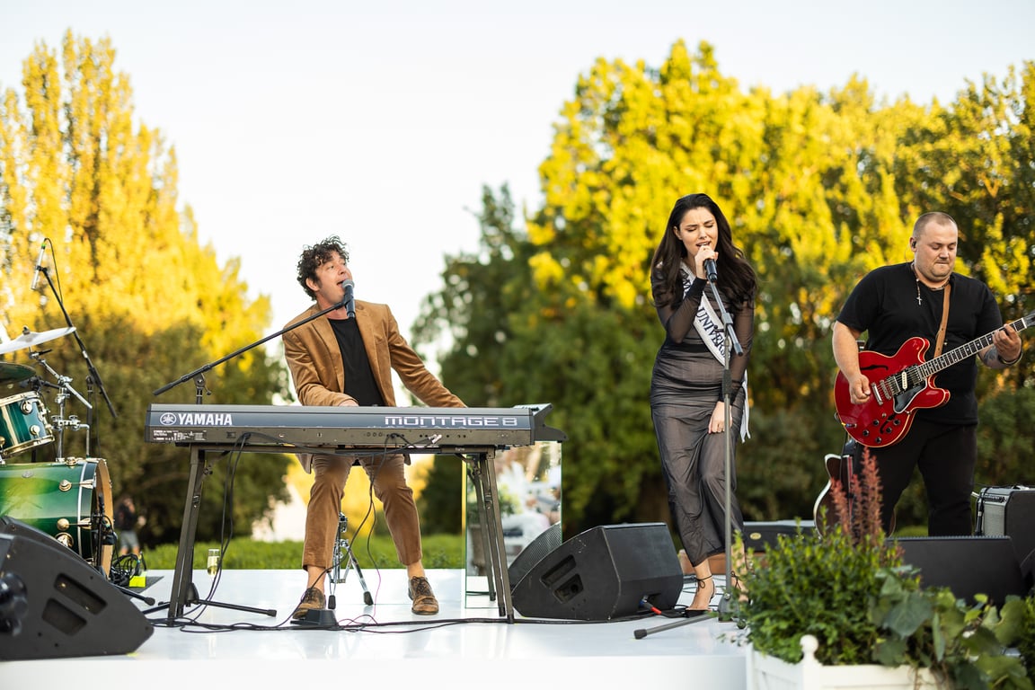 У Києві обрали найгарнішу українку, яка поїде на конкурс "Міс Всесвіт" - фото 4