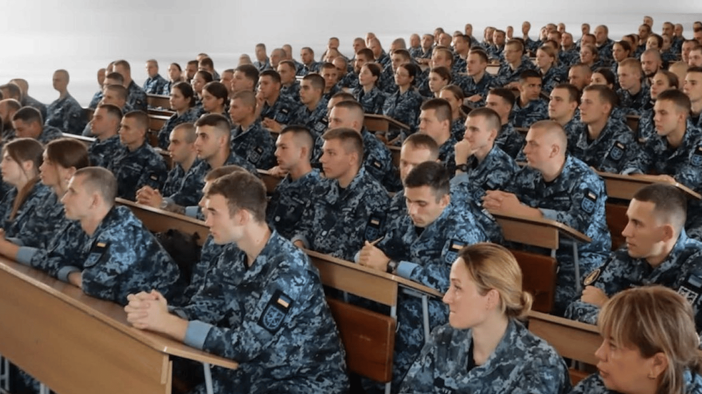 Курсанти на лекції Неїжпапи