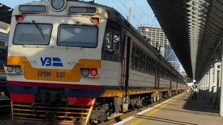 Нардеп раскритиковала идею бесплатных 3000 км от Укрзализныци - 290x166