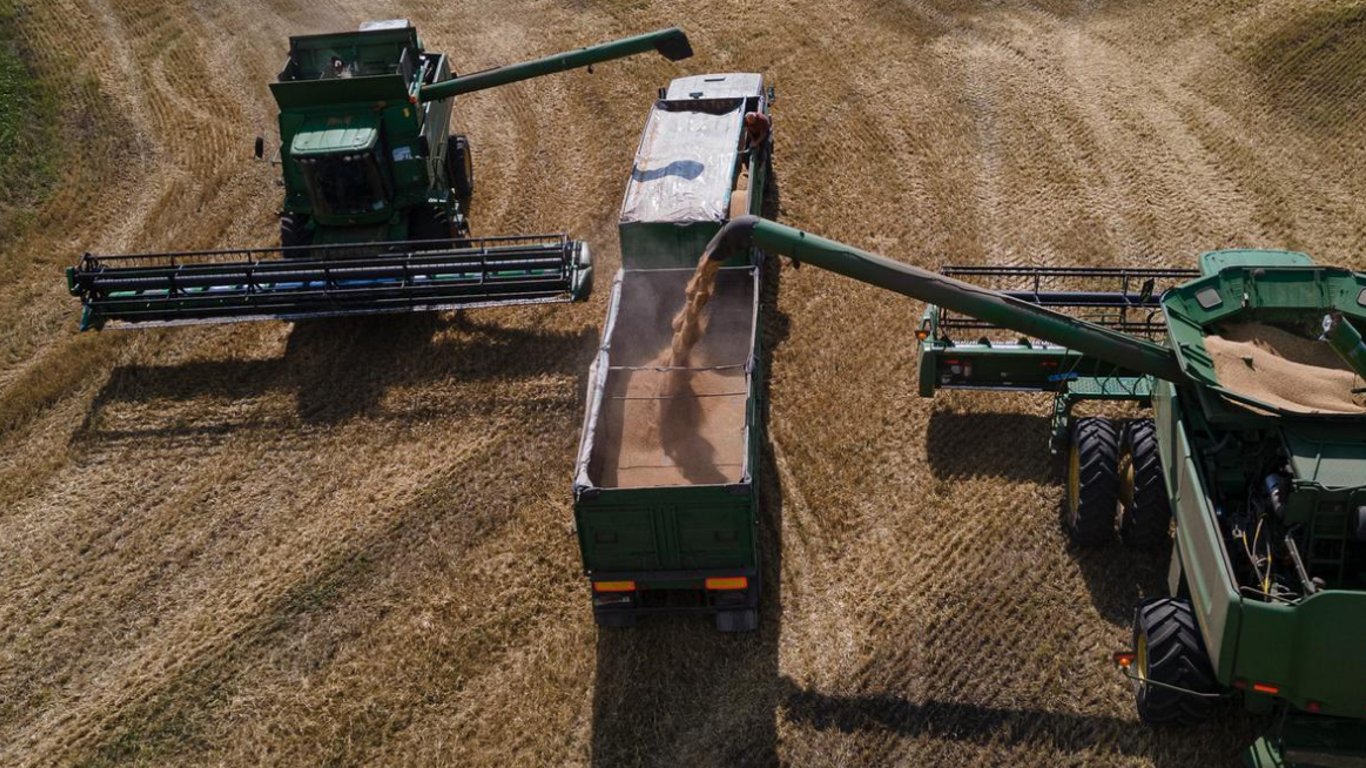 Венгрия запретила импорт агропродукции из Украины: что известно