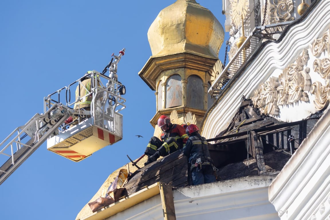 Києво-Печерська Лавра удар