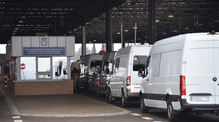 Возможные задержки на границе — на каких КПП сегодня очереди - 290x166