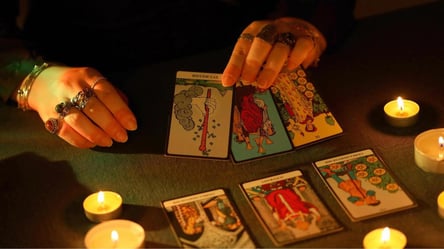 Цим знакам Зодіаку молодик відкриє грошовий потік — прогноз Таро - 285x160