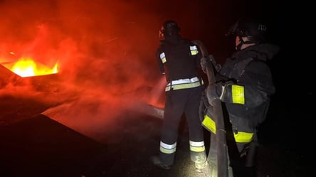 У Києві ракета вдарила по транспортній інфраструктури та складу - 290x160