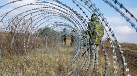 Украина заминирует двухкилометровую полосу на границе с рф и Беларусью: решение парламента - 285x160