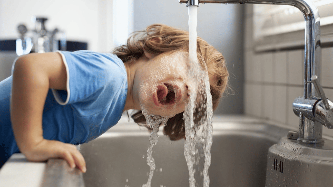 Качество воды из крана в Херсоне: нужно ли фильтровать воду и чем