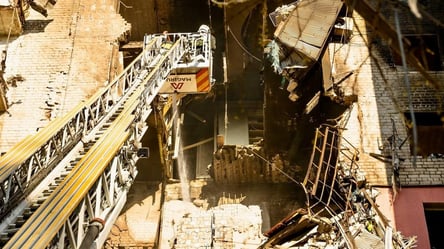 Обстріл Дніпра 23 квітня: волонтер розповів деталі нічної атаки - 290x166