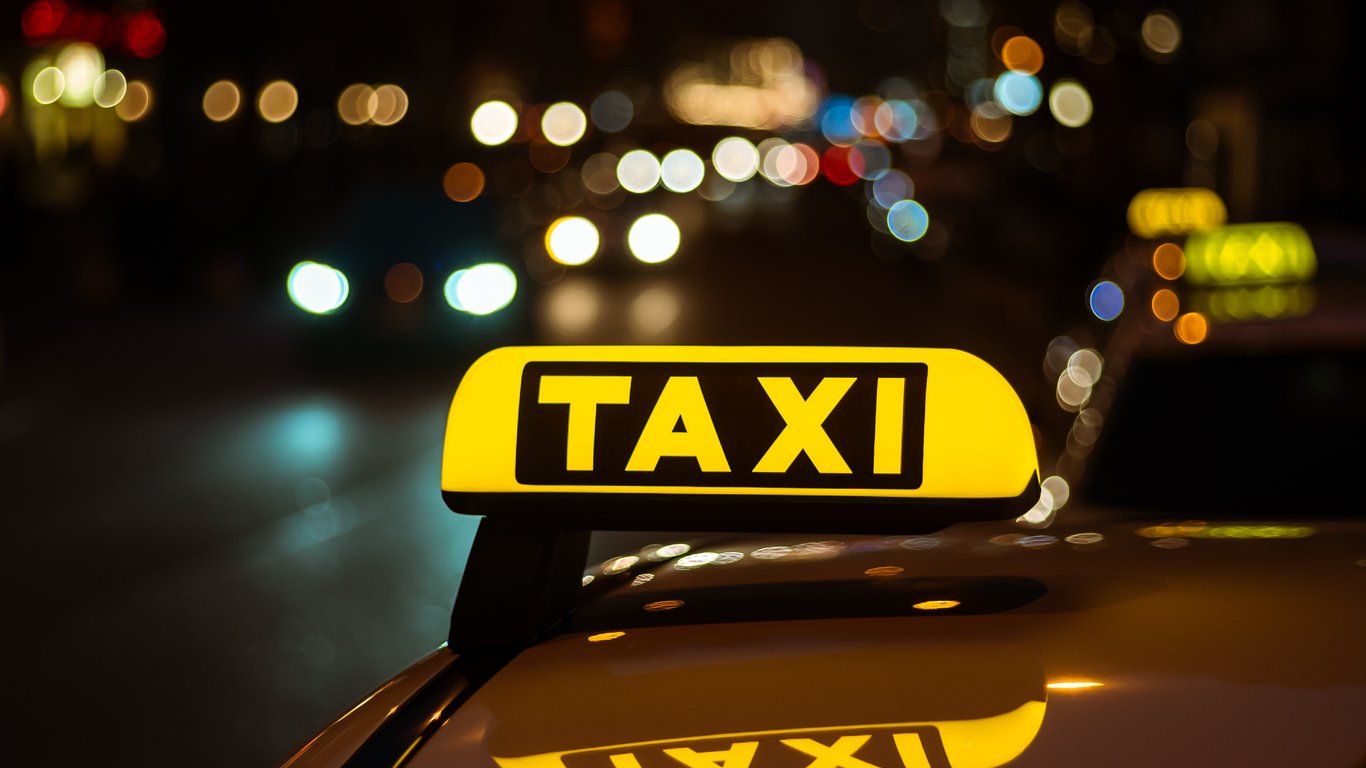 Увеличил стоимость поездки через национальность — украинка рассказала об агрессии польского таксиста