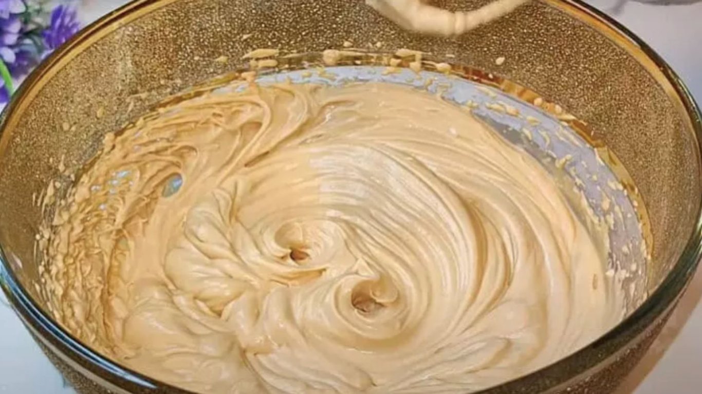 вологий торт без пропитки, дешевий, але дуже смачний