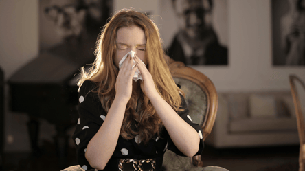 Как отреагировать на чихание — что нужно сказать - 285x160