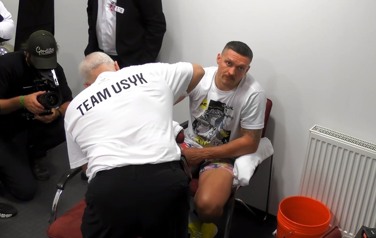 Александр Усик