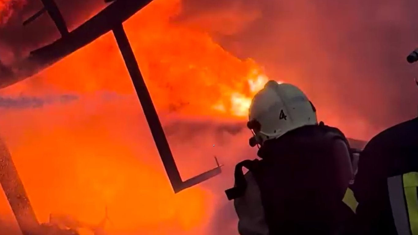 Россия атаковала Одессу дронами, сообщают о попадании в дом