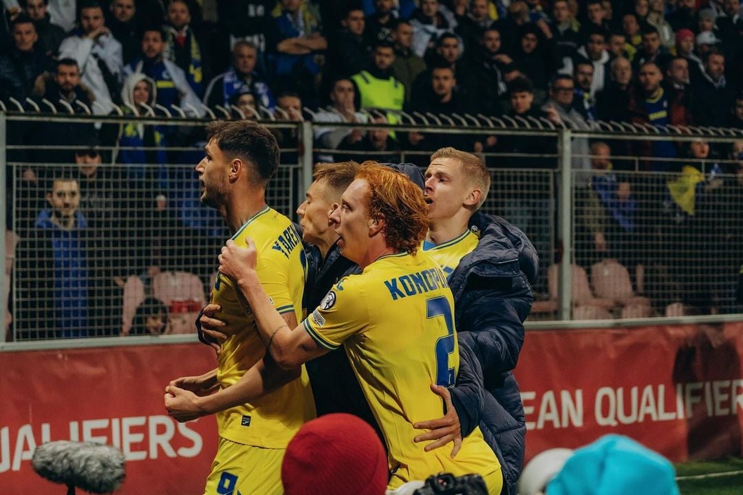 Роман Яремчук в матче сборной