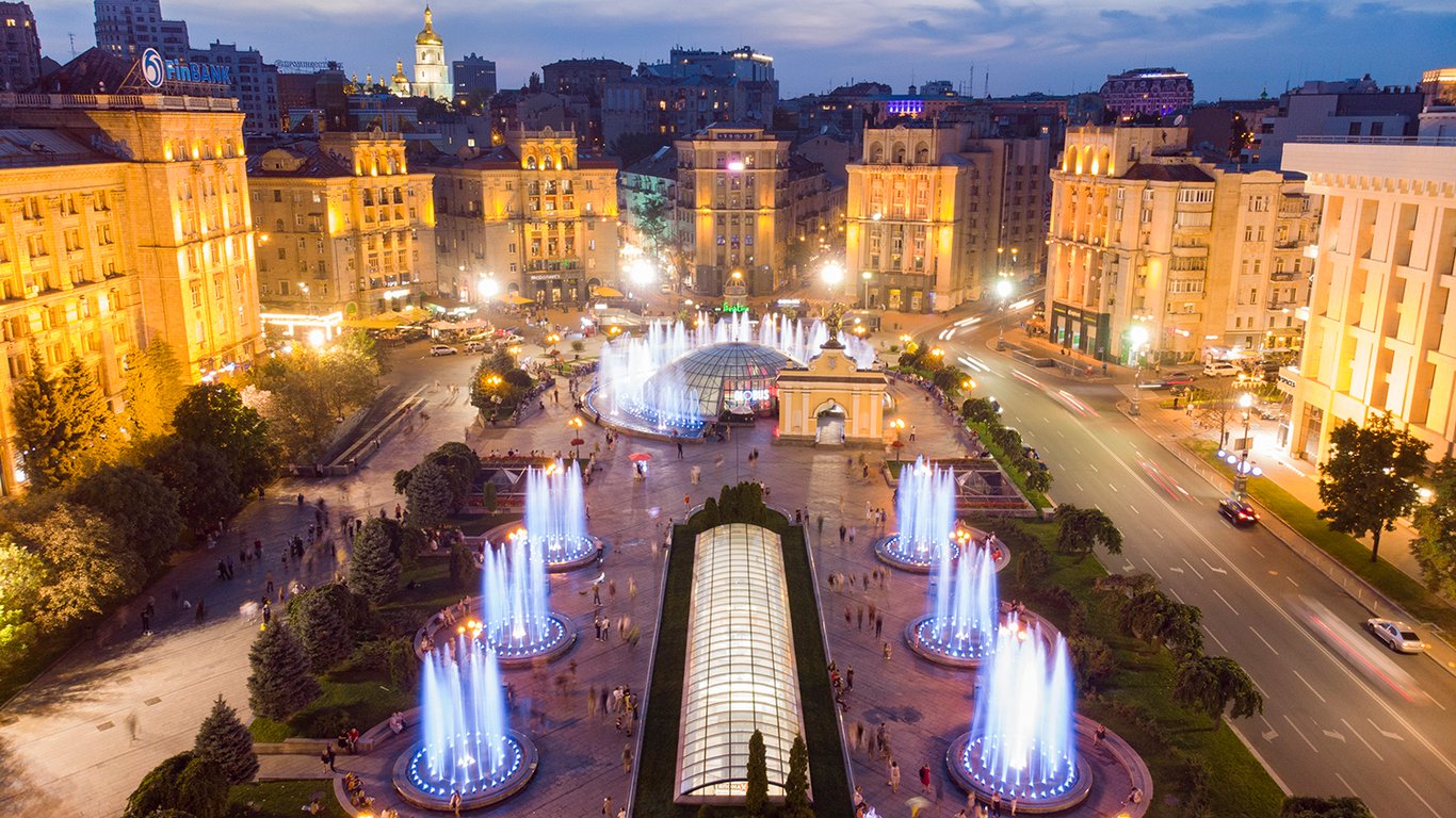 В Киеве продлят работу фонтанов