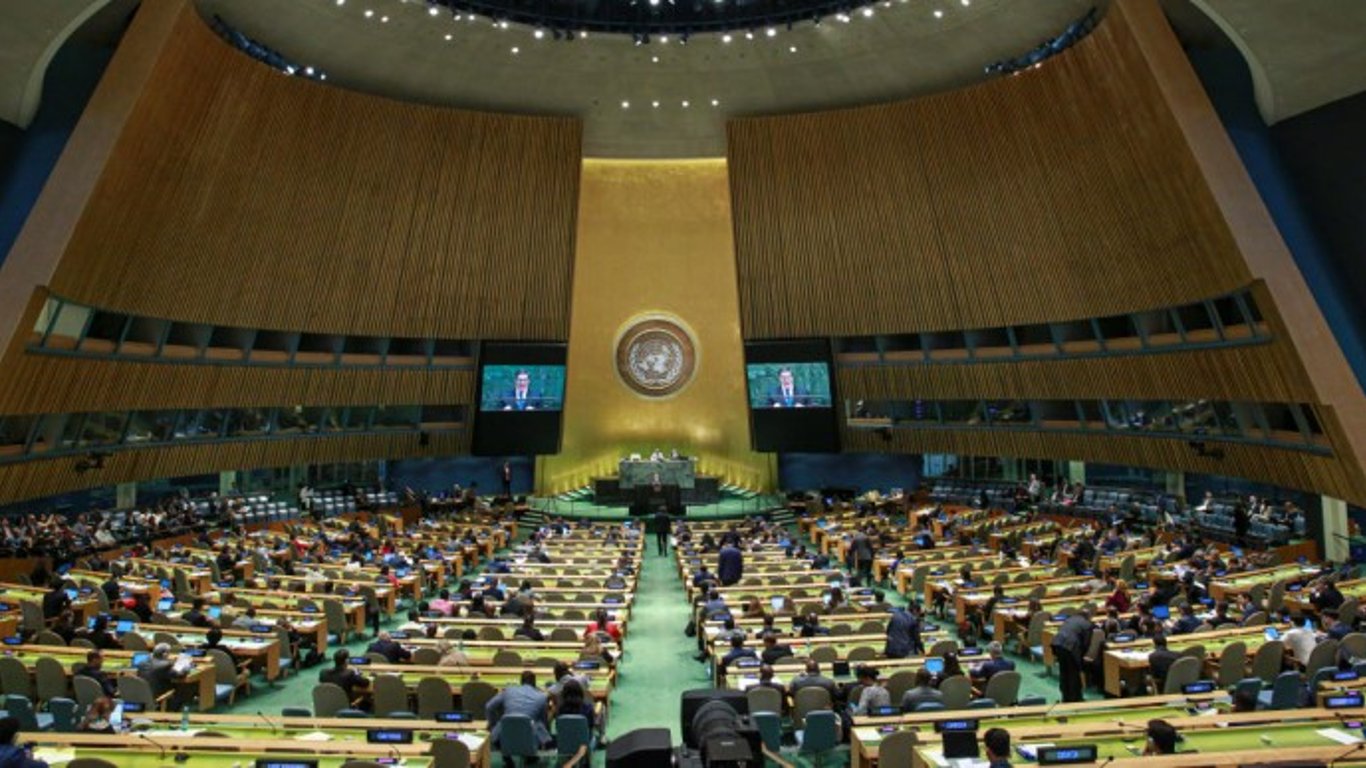 Генасамблея ООН зобов'язала росію припинити обстріл мирного населення та зняти блокаду з міст