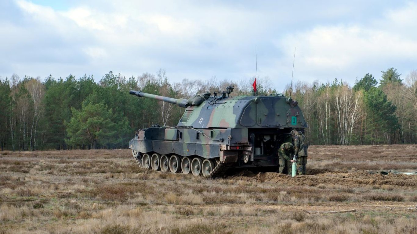 Германия хочет передать Украине Panzerhaubitzen 2000