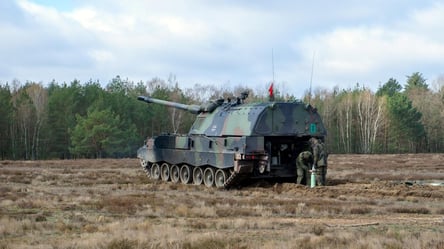 Германия хочет передать Украине Panzerhaubitzen 2000 - 285x160