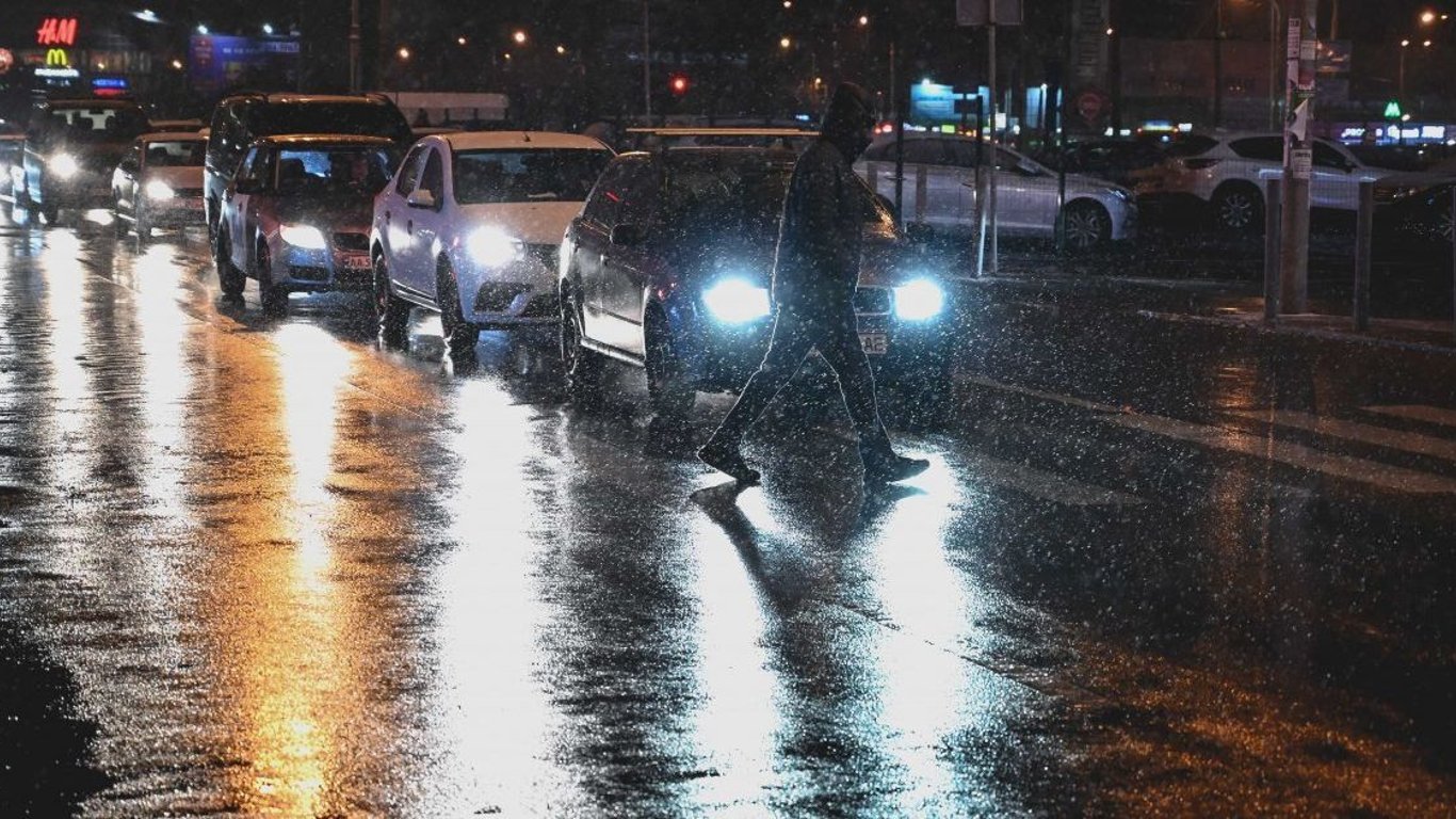 ДТП Киев - из-за непогоды в Киеве зарегистрировали более 100 аварий