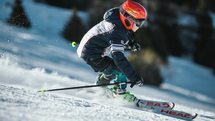 Лыжи для избранных: Ляшко рассказал, о новых правилах работы зимних курортов - 285x160
