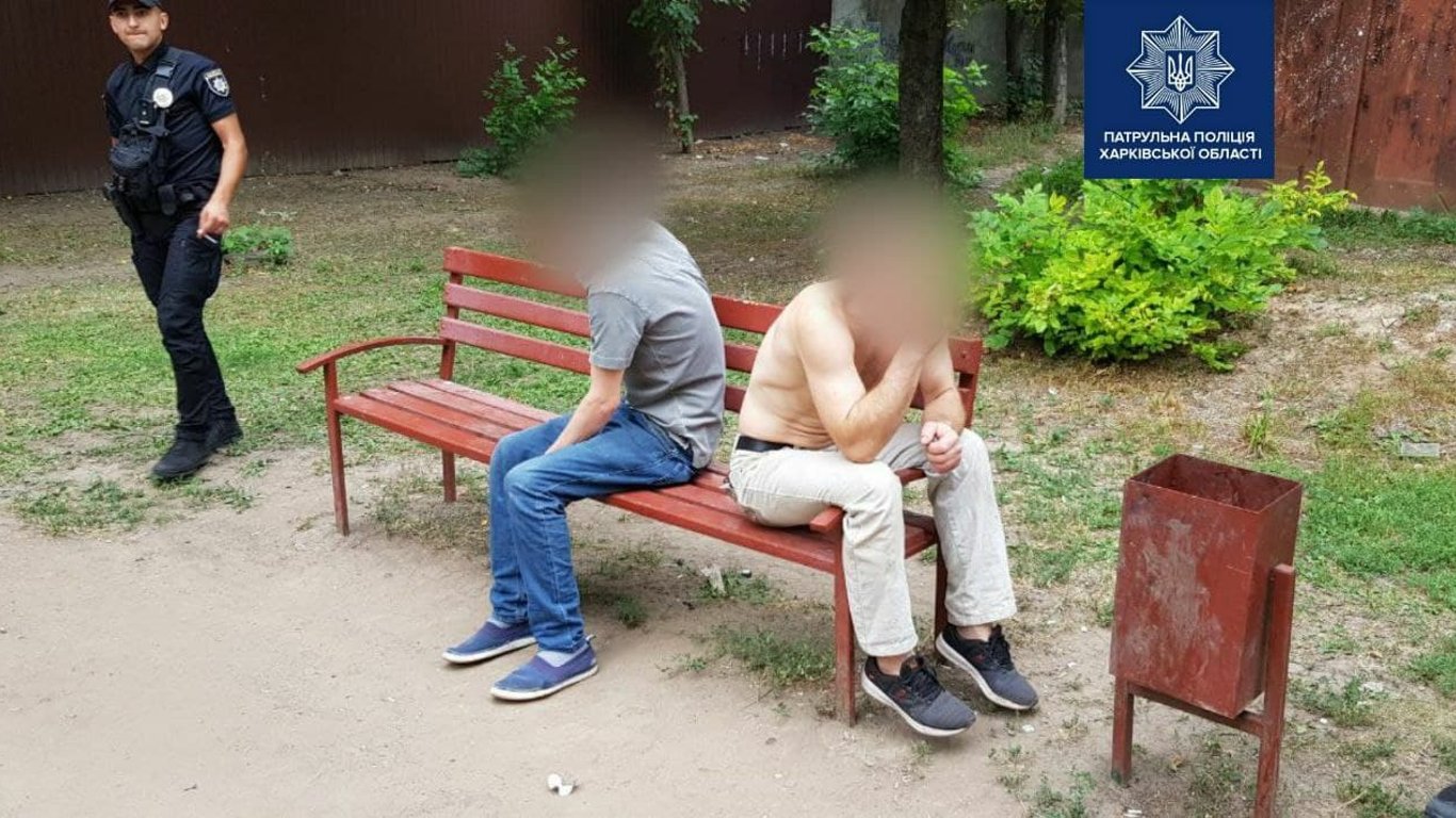 В Харькове неизвестные избили мужчину и отобрали у него телефон и деньги