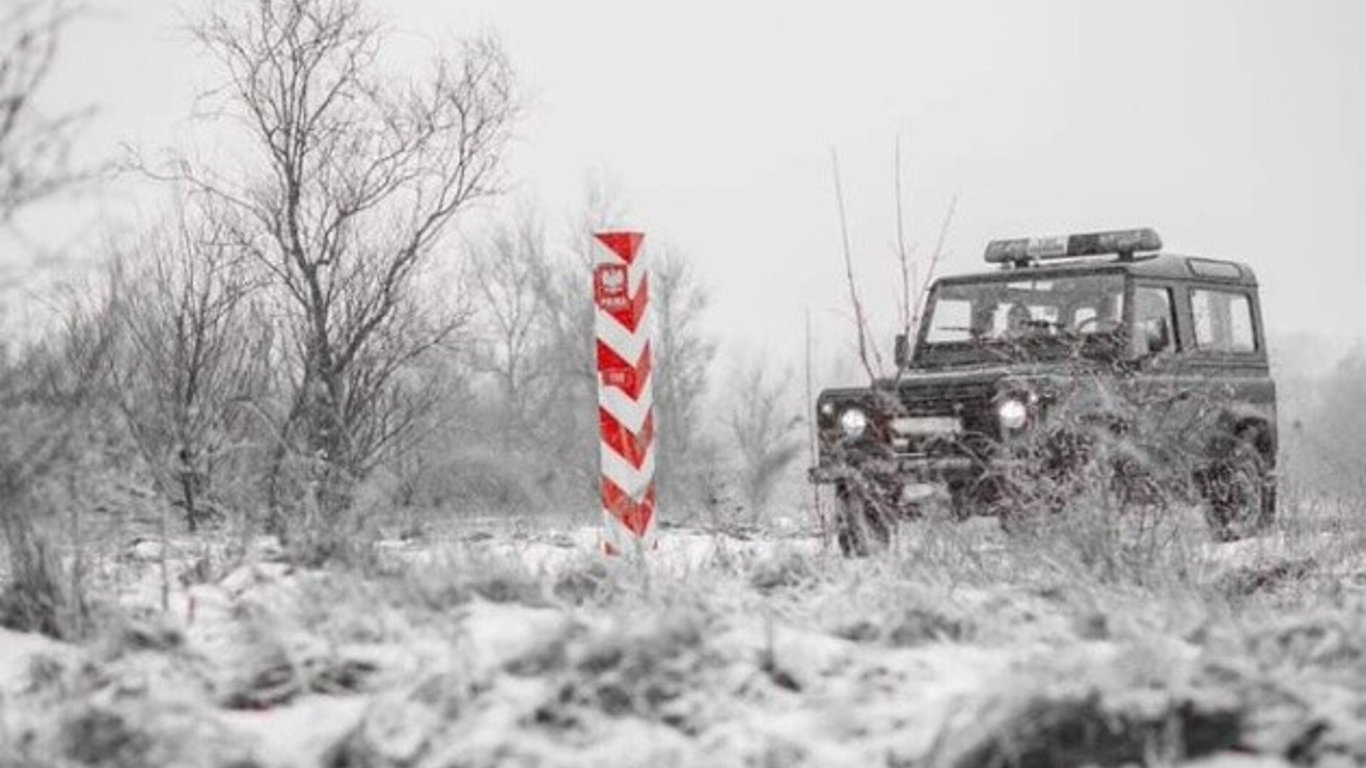 Нелегалы из Беларуси штурмовали границу с Польшей