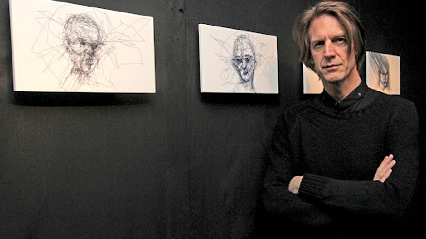 Грэм Финк показал, как рисует портреты взглядом