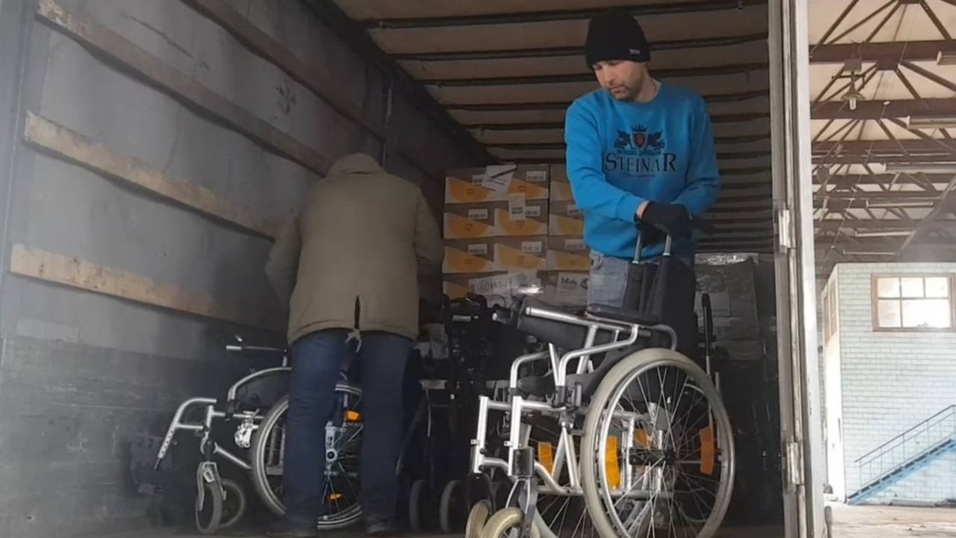 До Вінниці й Миколаєва доставили 30 тонн гуманітарної допомоги