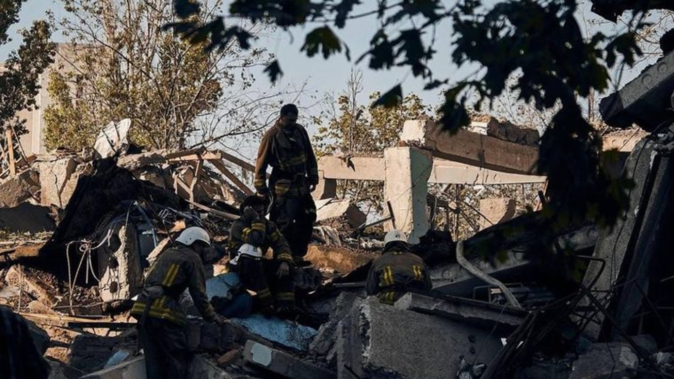Дом, пострадавший от вражеских обстрелов в Одесской области, планируют отремонтировать до следующего лета