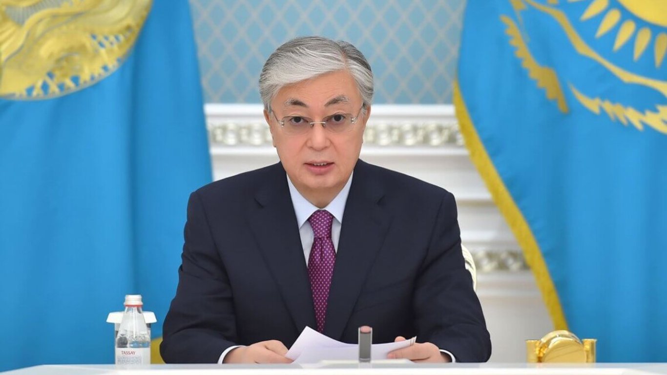 Токаєв назвав протести найважчою кризою у Казахстані та подякував Путіну