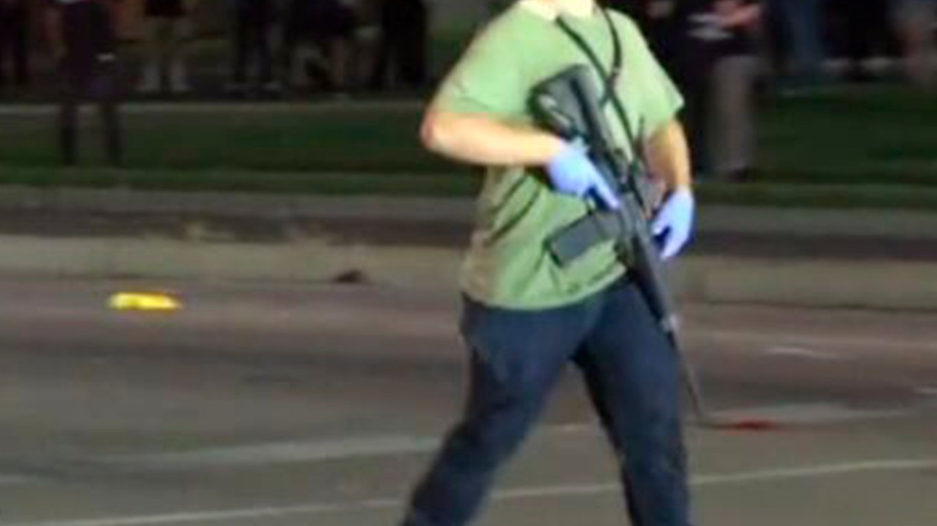 У США визнали невинним підлітка, який застрелив двох людей під час протестів