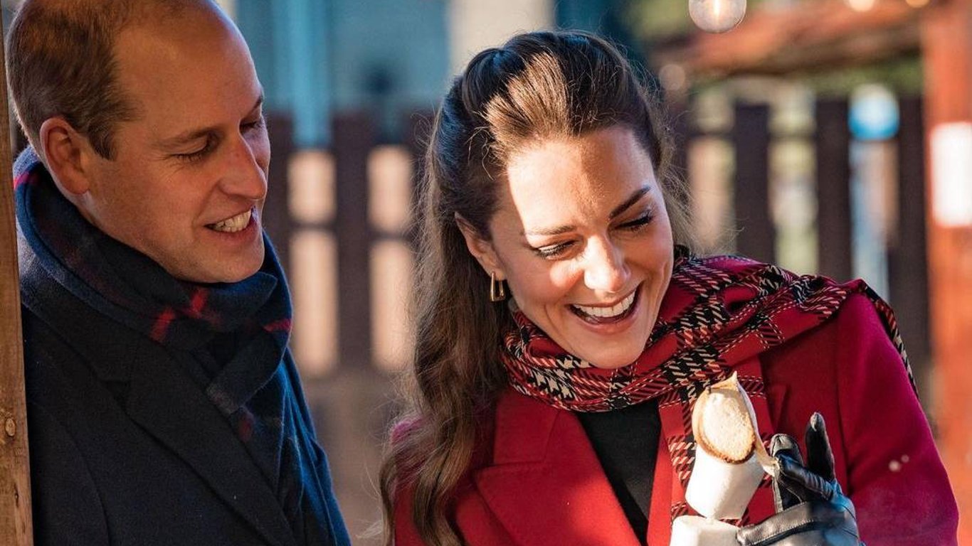 Кейт Міддлтон ніжно торкалася принца Вільяма на публіці - рідкісні фото пари