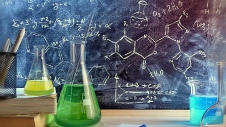 Заворожуюча хімія: 2 надзвичайних TikTok-відео харківського викладача-блогера - 285x160