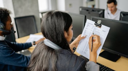 В Одесі "накрили" два великих call-центри, які видурювали гроші у іноземців. Відео - 285x160