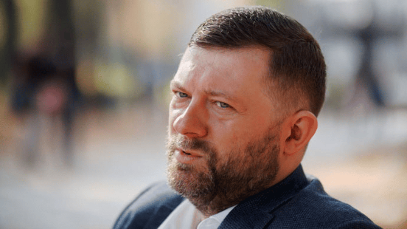 Корниенко прокомментировал возможное лишение Разумкова мандата