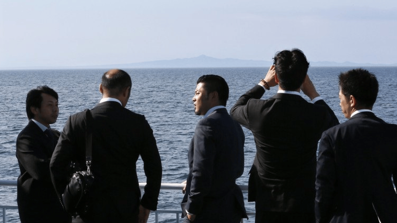 Россия отменила безвизовый въезд на Курильские острова для Японии