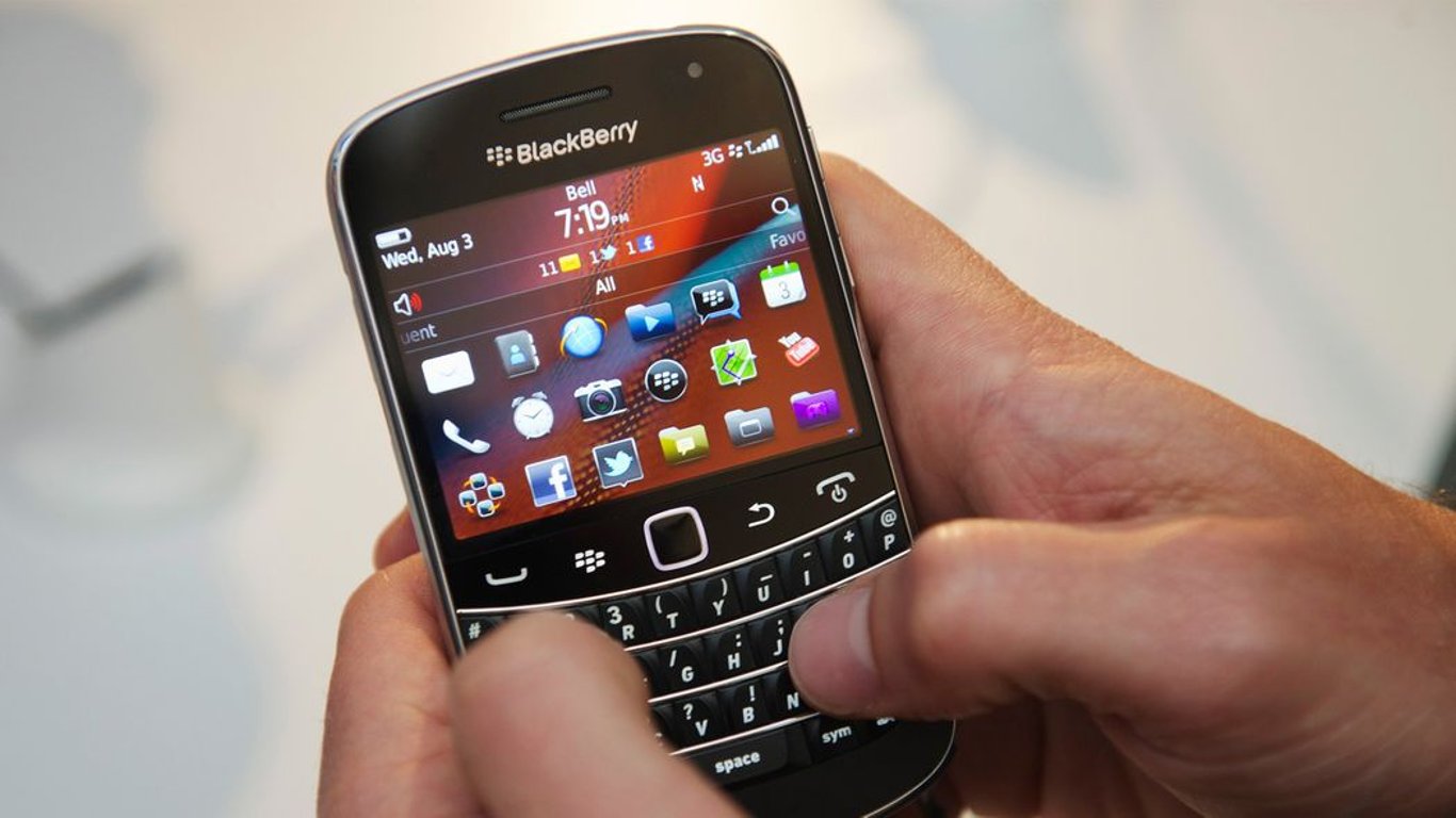Легендарные смартфоны Blackberry стали мертвыми