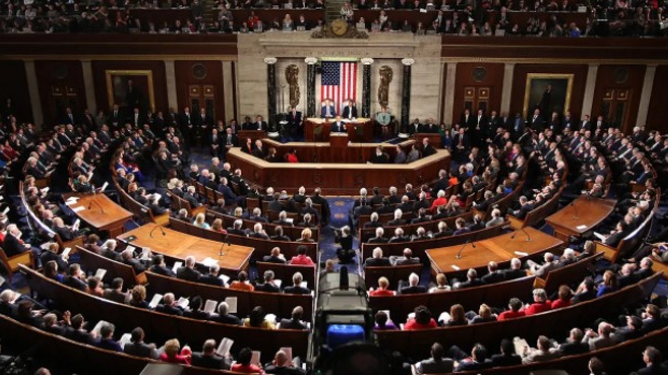 Палата представителей США проголосует за ленд-лиз для Украины