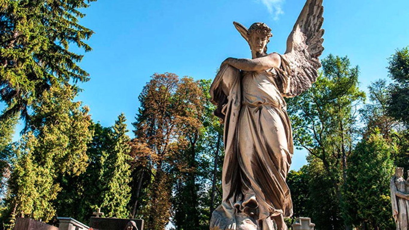 Хто похований на Личаківському цвинтарі – могили відомих людей