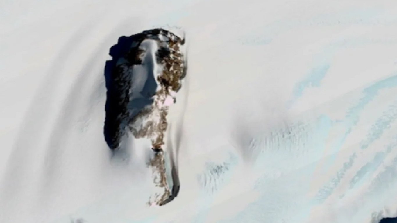 Что странного заметили на картах Google Earth в Антарктиде